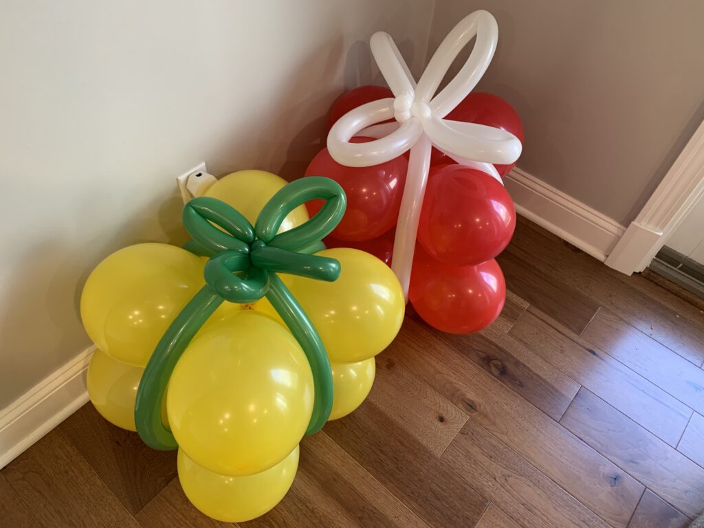 Balloon presents